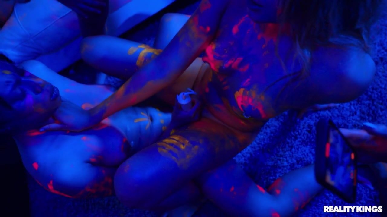 Project DTF - Season 2: Bouncy Bang, Black Light, Bye-Bye Video With Damon Dice, Oliver Flynn, Diamond Banks, Scarlit , Gizelle Blanco, Mila Monet, Air Thugger, Roxie Sinner - RealityKings
