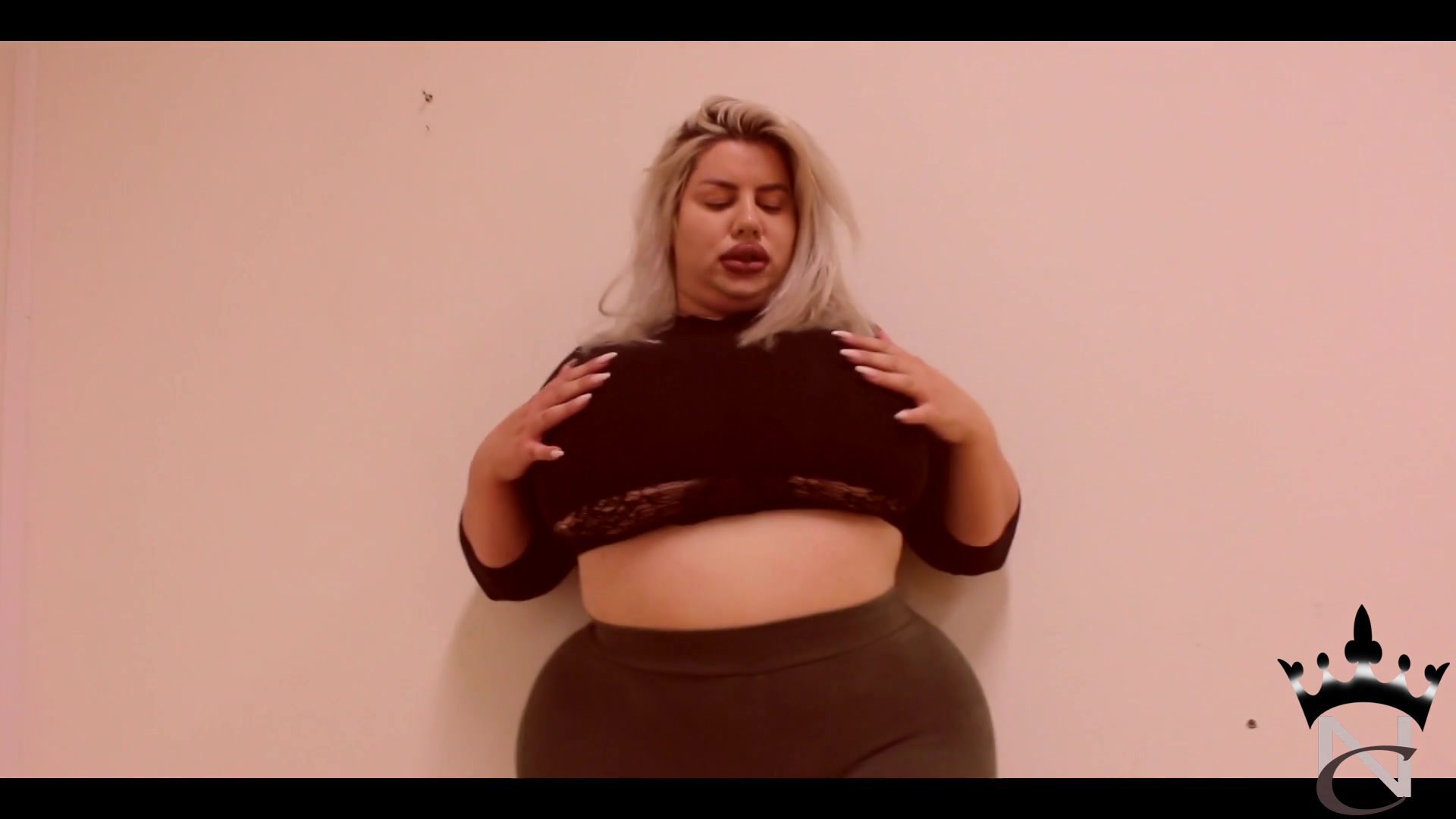 Topless And Twerk - Sex Movies Featuring Natasha Crown