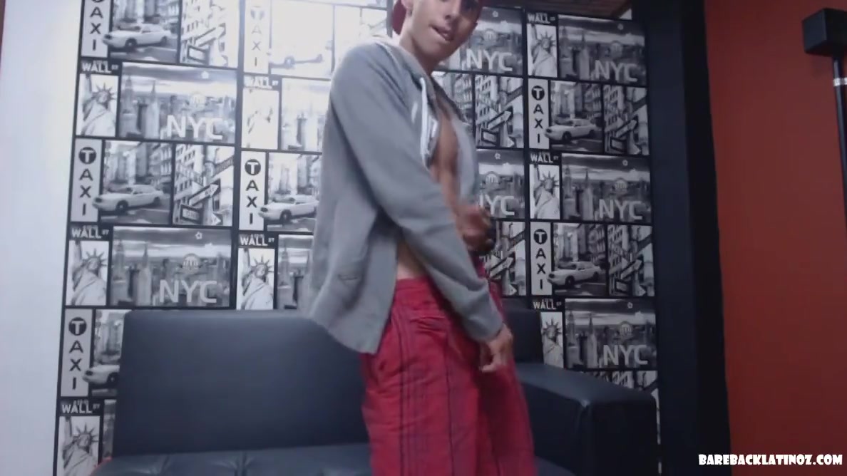 Latin Boy Nick Maori Beating Off