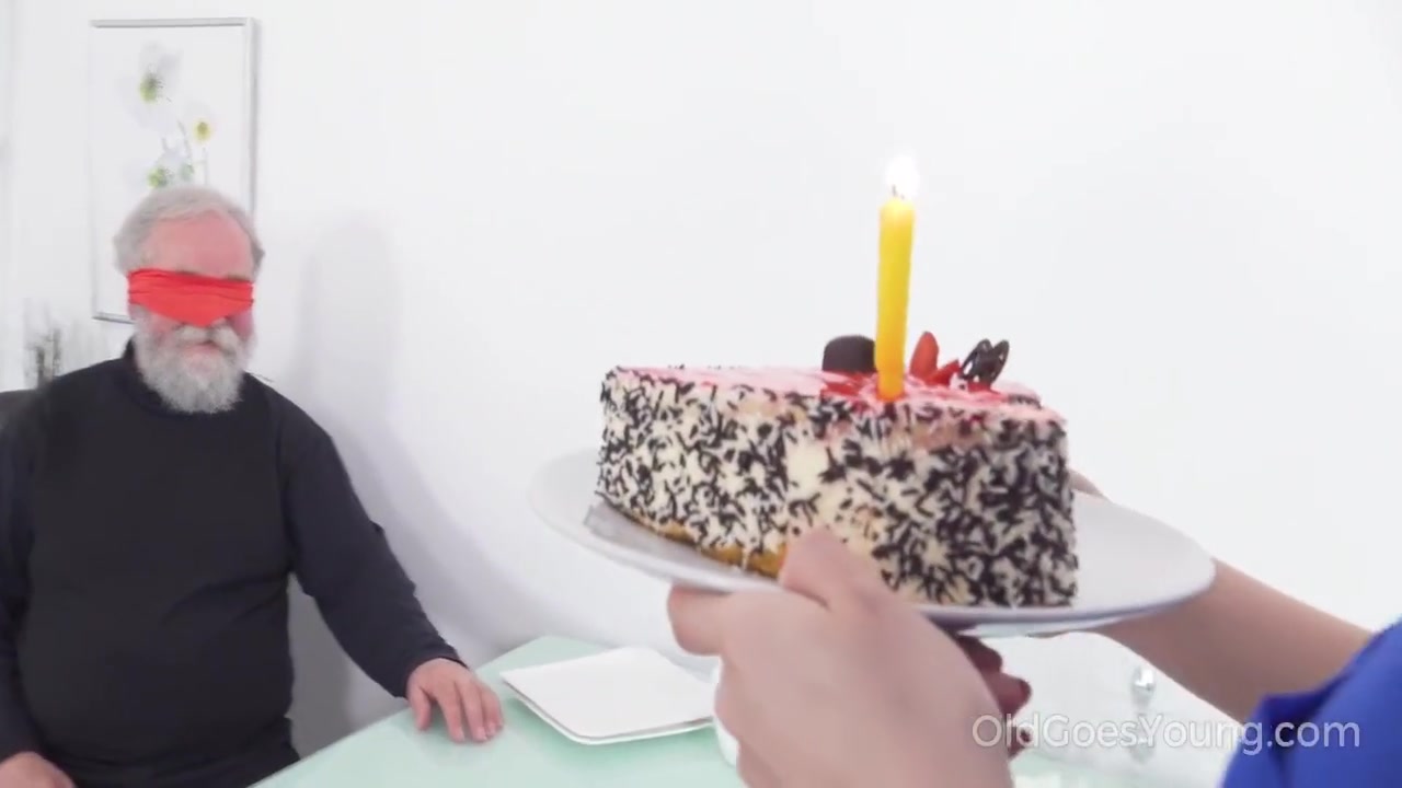Congratulates An Old Man With Sex 7 Min - Yummy Babe