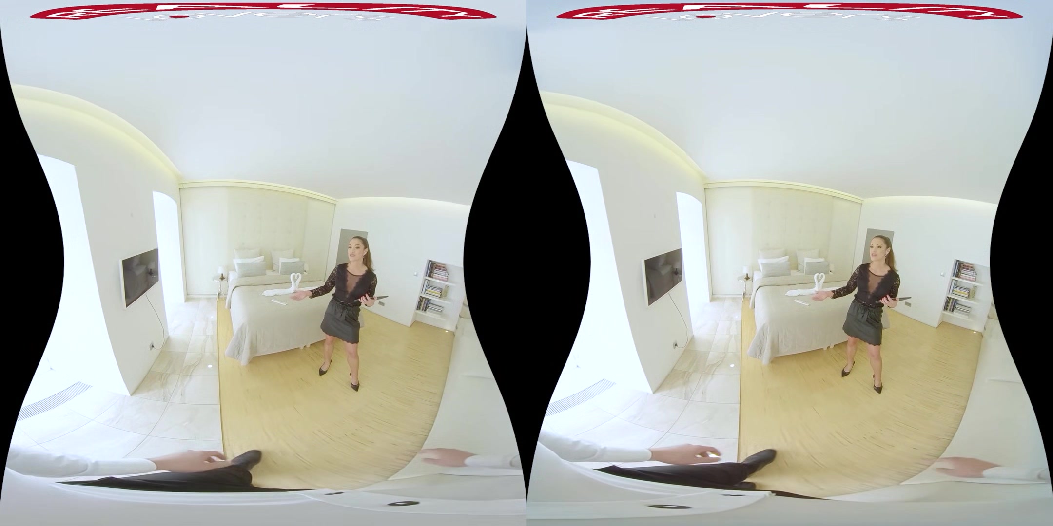 Slutty Estate Agent - RealityLovers