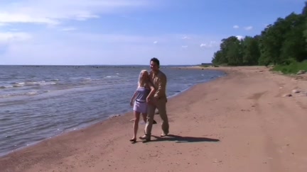 Blond engulfing giant wang on the beach