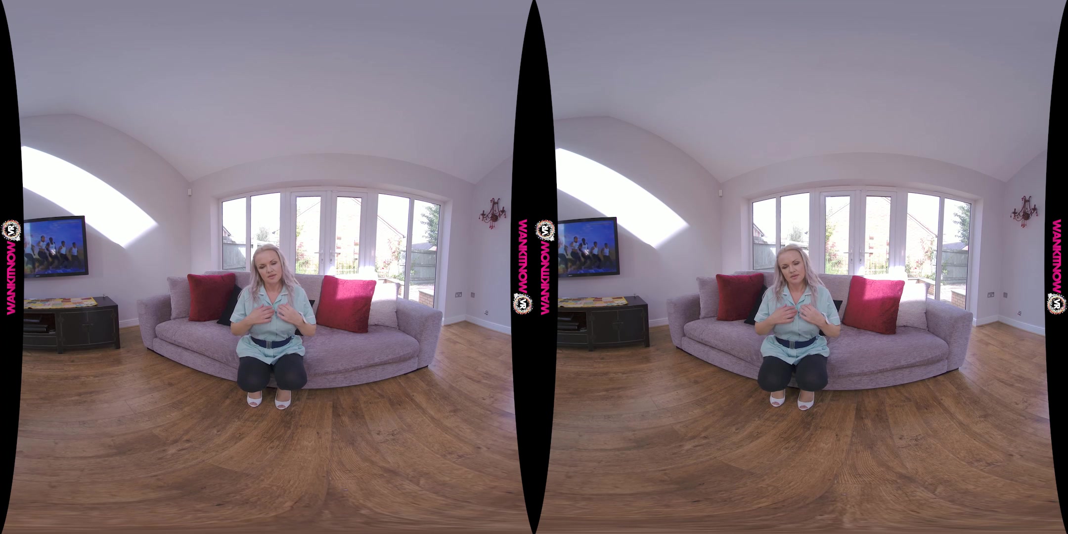 Help Your Boner featuring Frankie Babe - WankitNowVR