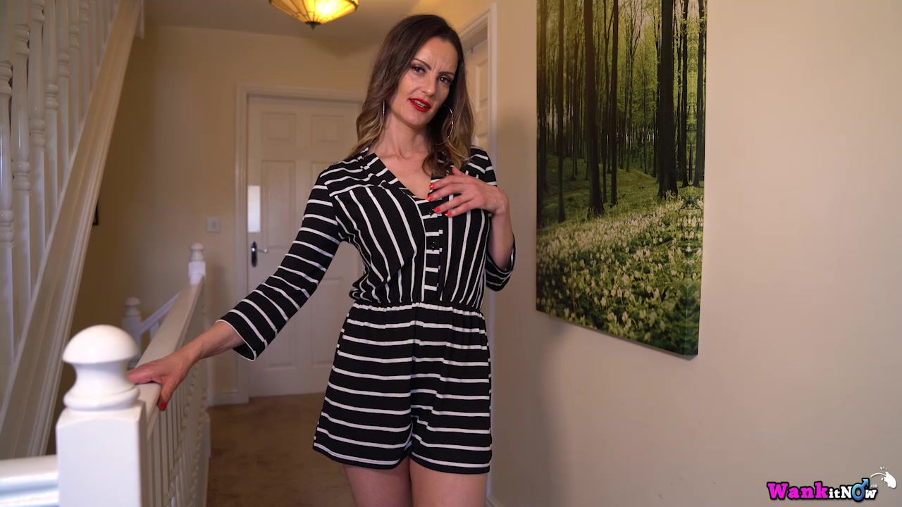 Valentina Cruz - Rent My Pussy - Sexy Videos - WankitNow