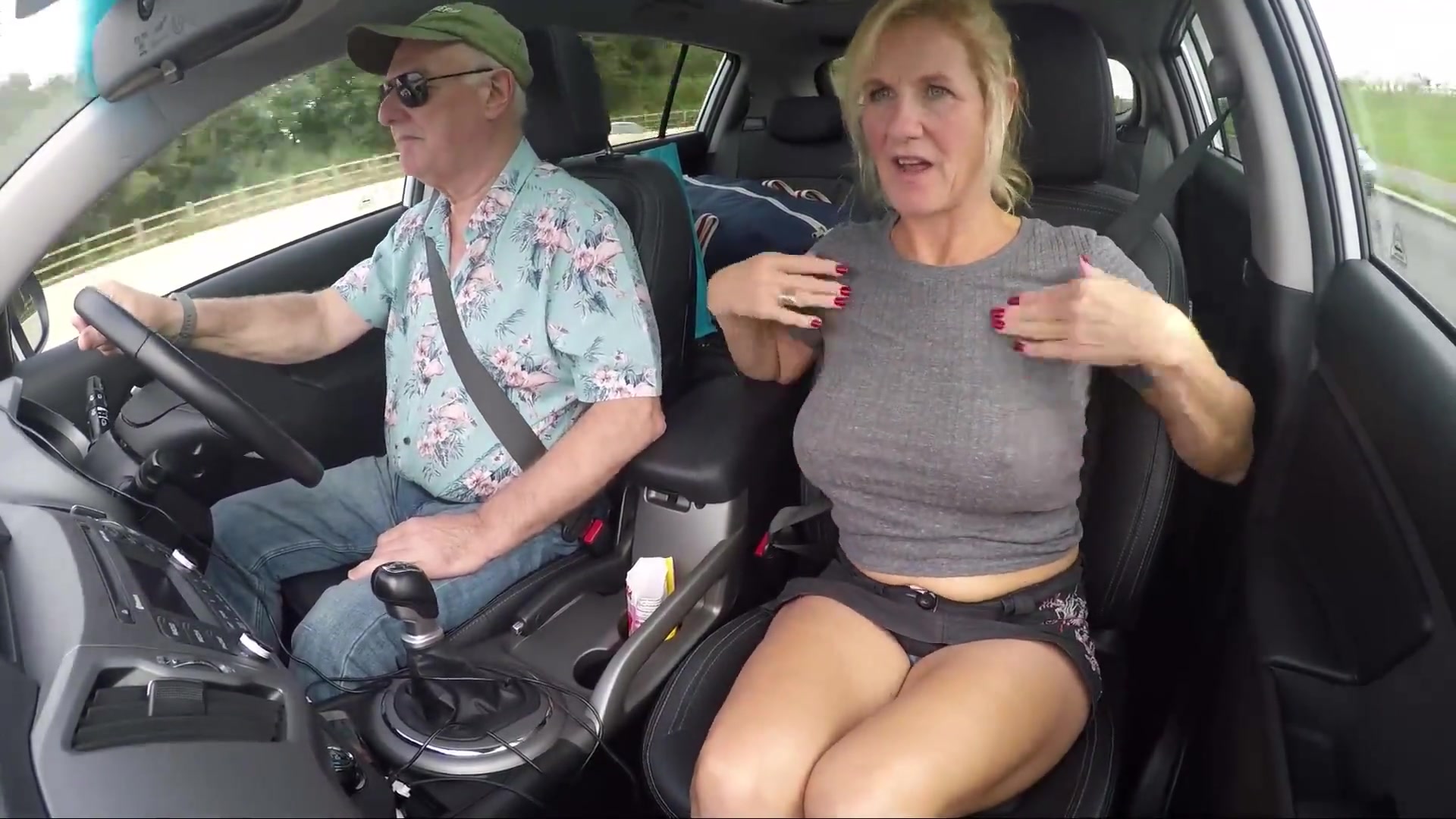 Flashing In The Car Pt2 - TacAmateurs