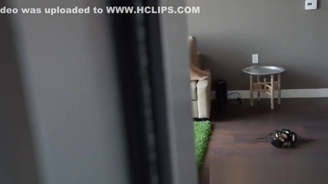 Stepsis gets mouth cummed