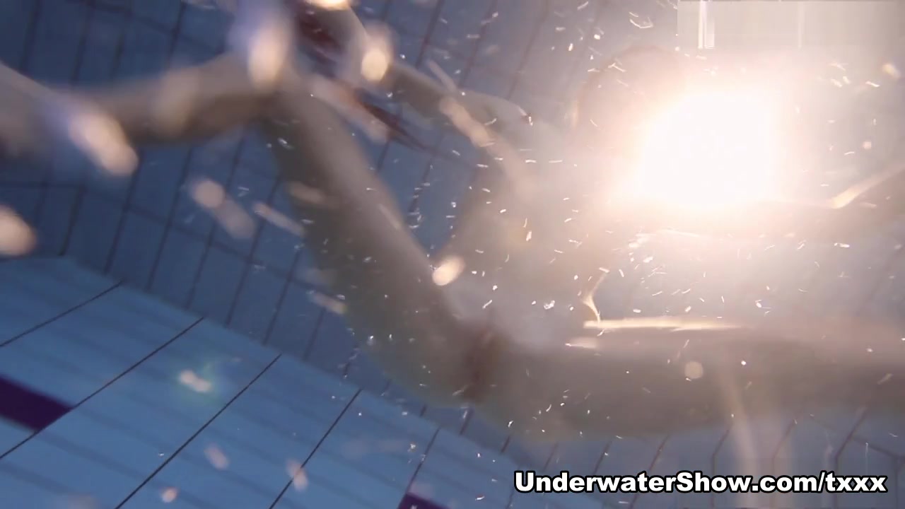 UnderwaterShow Video: Nastya
