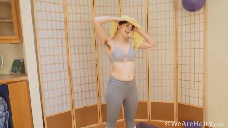 Sosha Belle masturbates following a hot workout