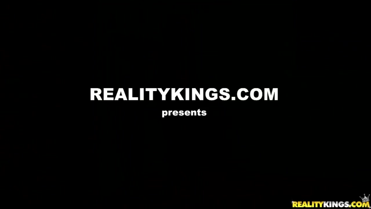 Beautiful Back - RealityKings with Peter Green, Sophia Ashton