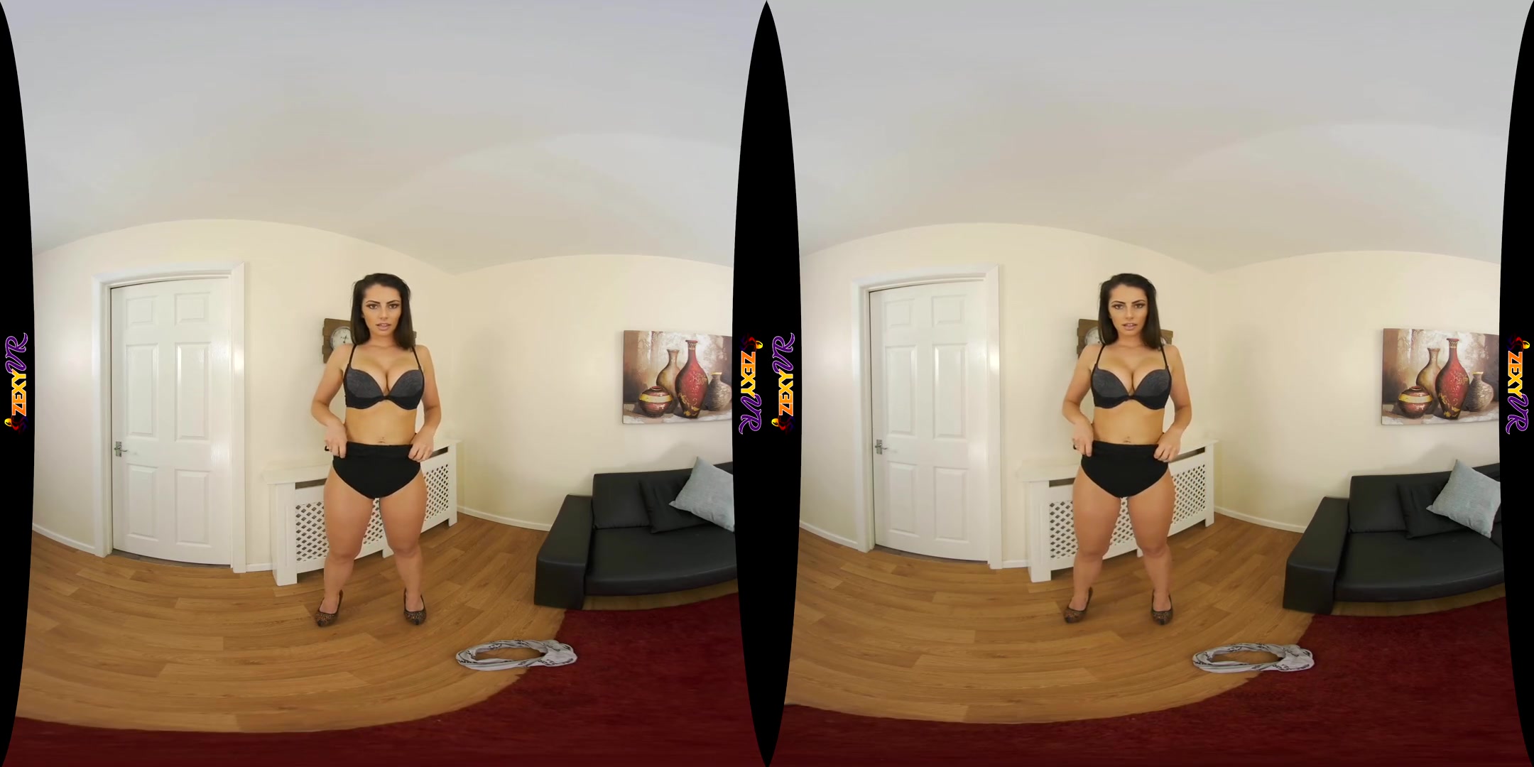 Holly in Look - Busty Curvy Babe Sexy Striptease - ZexyVR