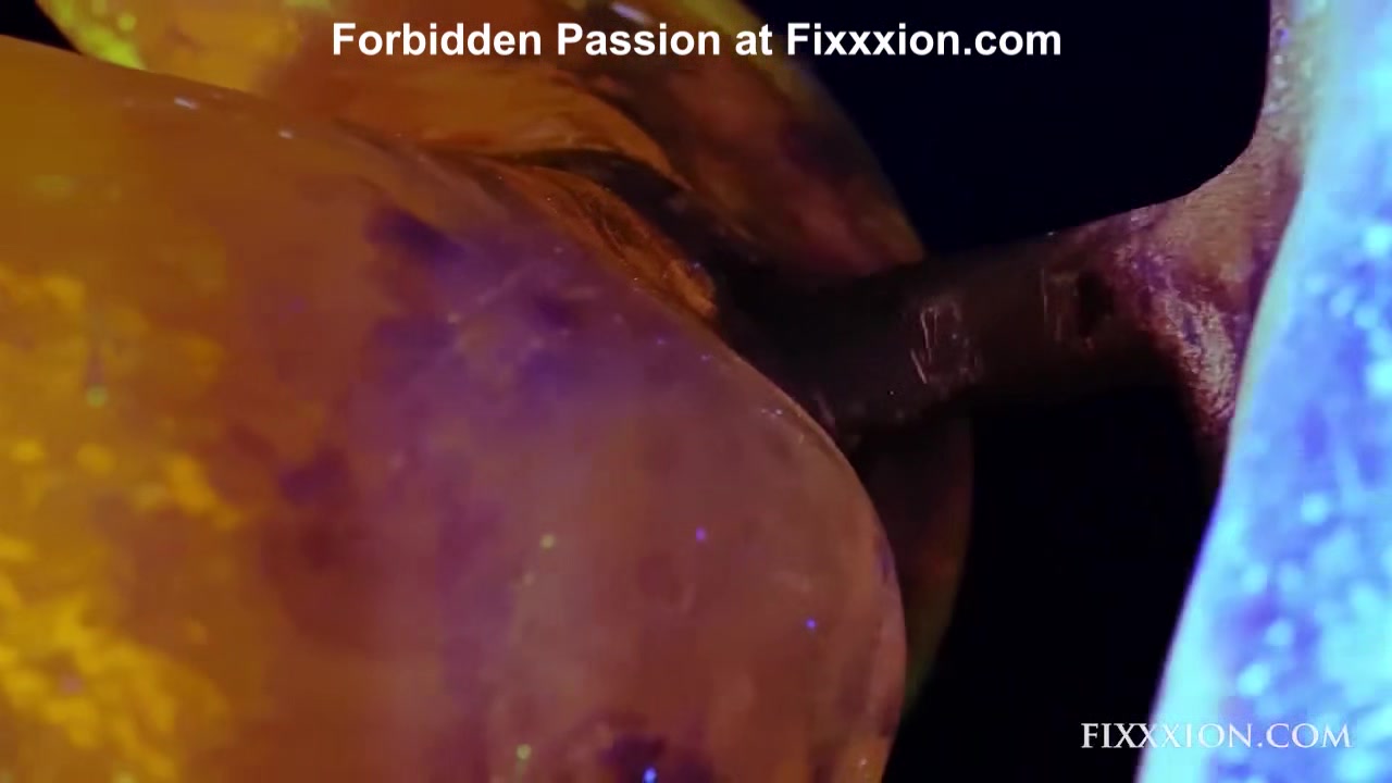 In God we Trust - Fixxxion