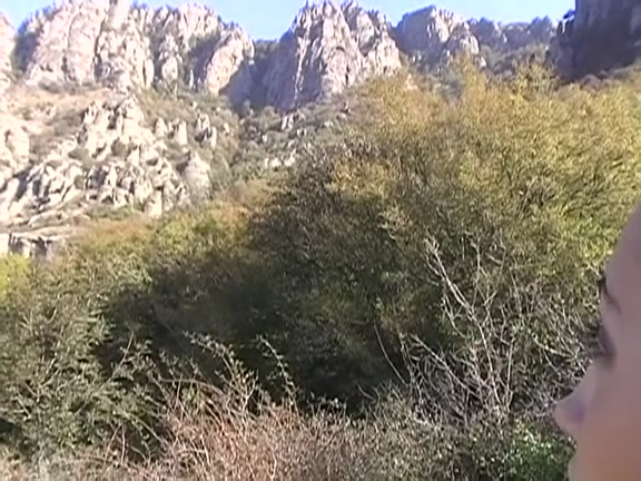 Hot paramours let fly their intimate life and fuck in the valley