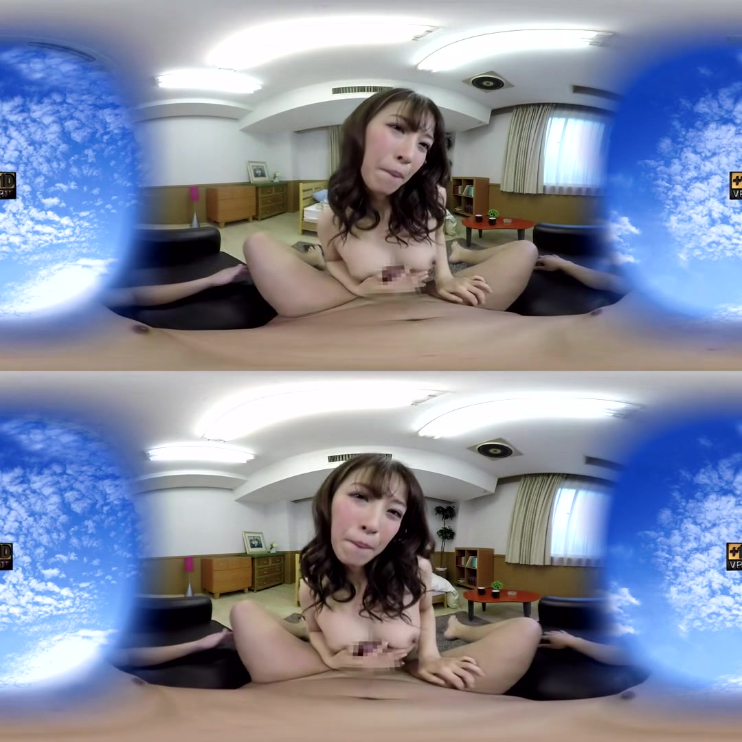 Gazing at the Virtual Blowjob; Blazing Hot Japanese Babe Blowjob and Handjob