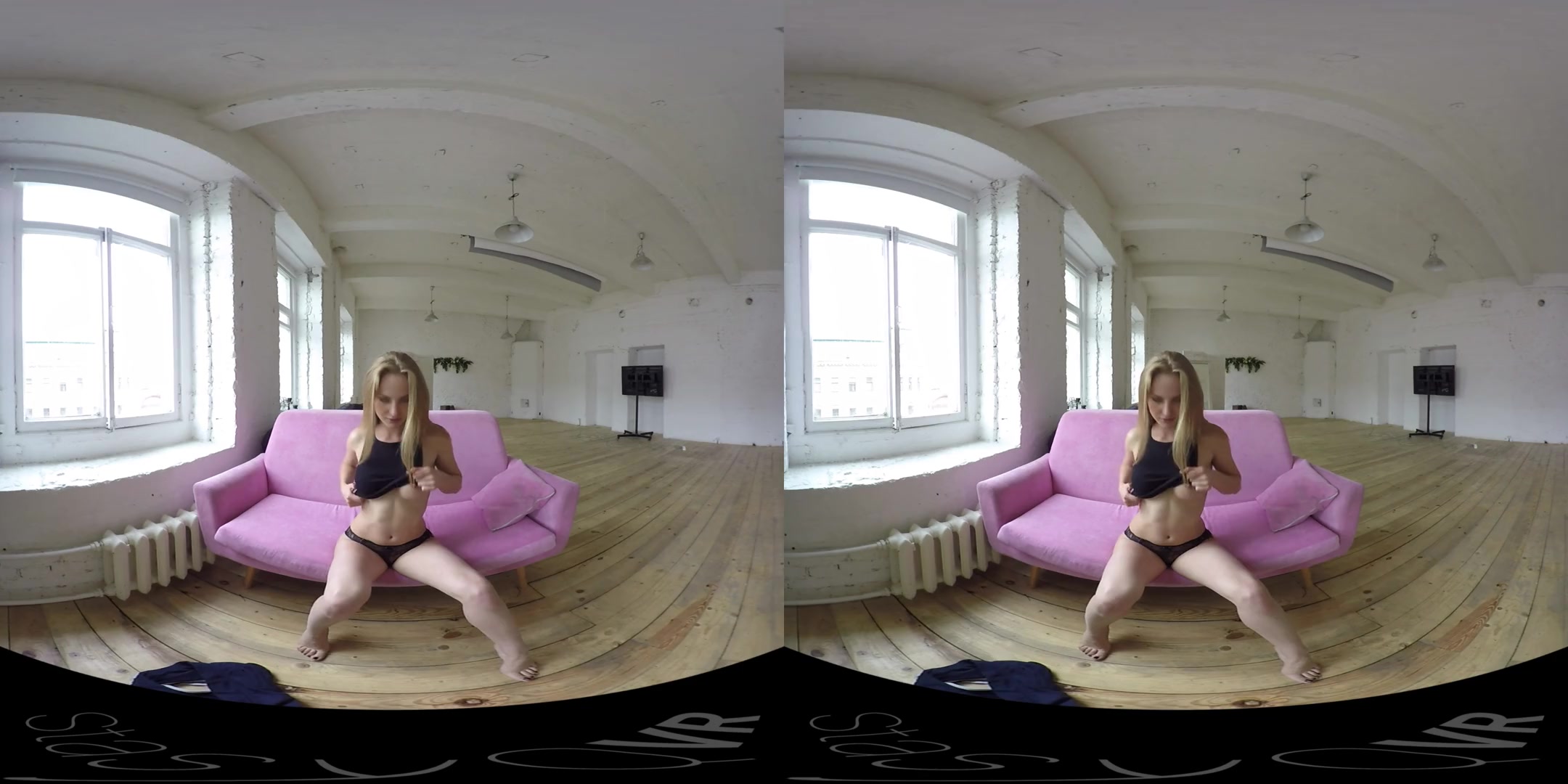 Tight Blonde Morning Striptease - StasyQVR
