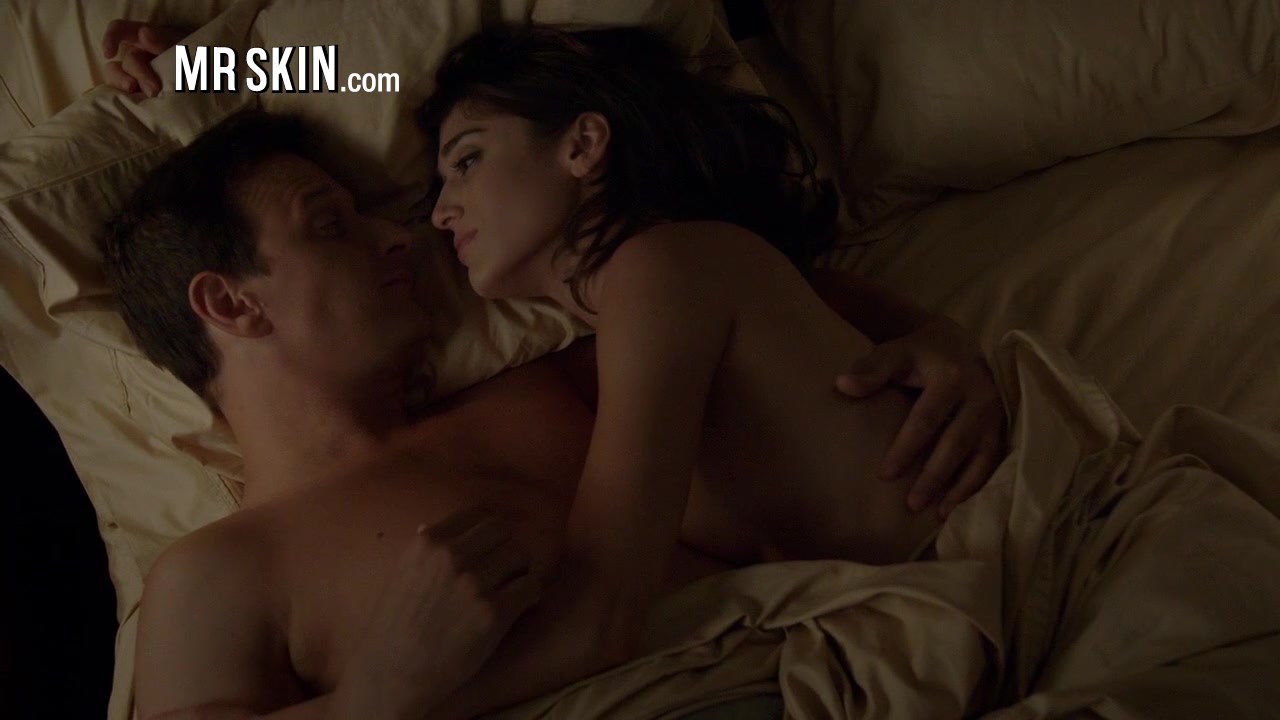 Become Breast 'Friends' with Emily Ratajkowski - Mr.Skin
