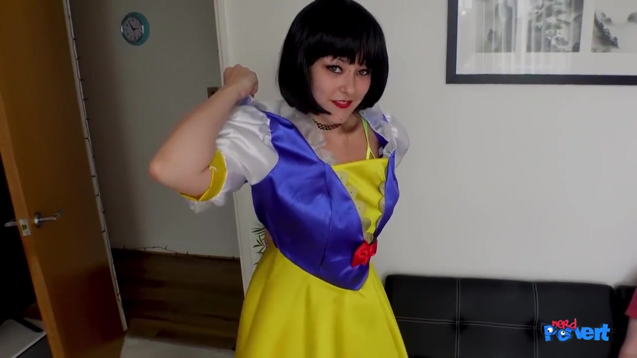 Sexy Newcomer With Big Tits And Pierced Nipples Get Nerdy Cock