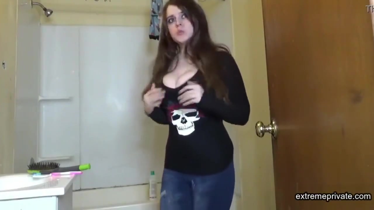 Spying On Slutty Stepsister In Front Of Mirror