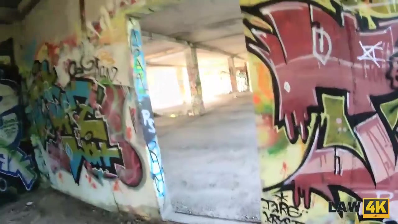 LAW4k. Graffiti girl is caught by policemen who fuck her together