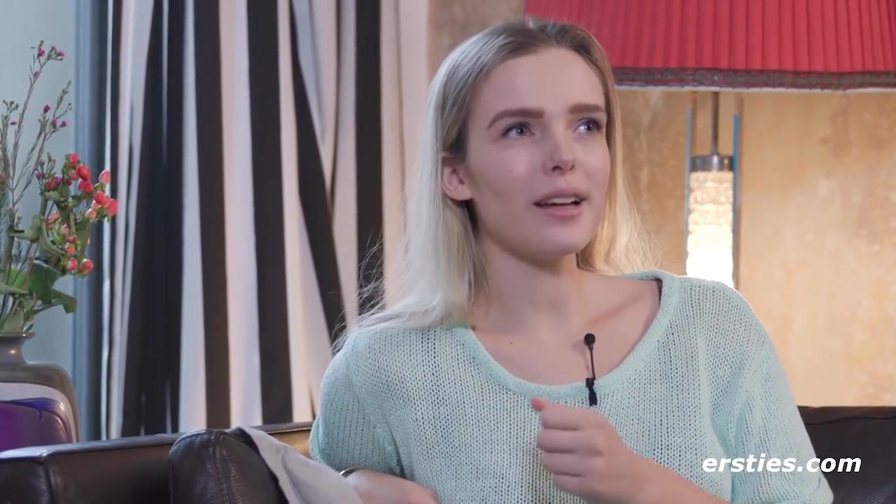 Die Blonde Sandy S Macht Es Sich Selbst Mit Einem