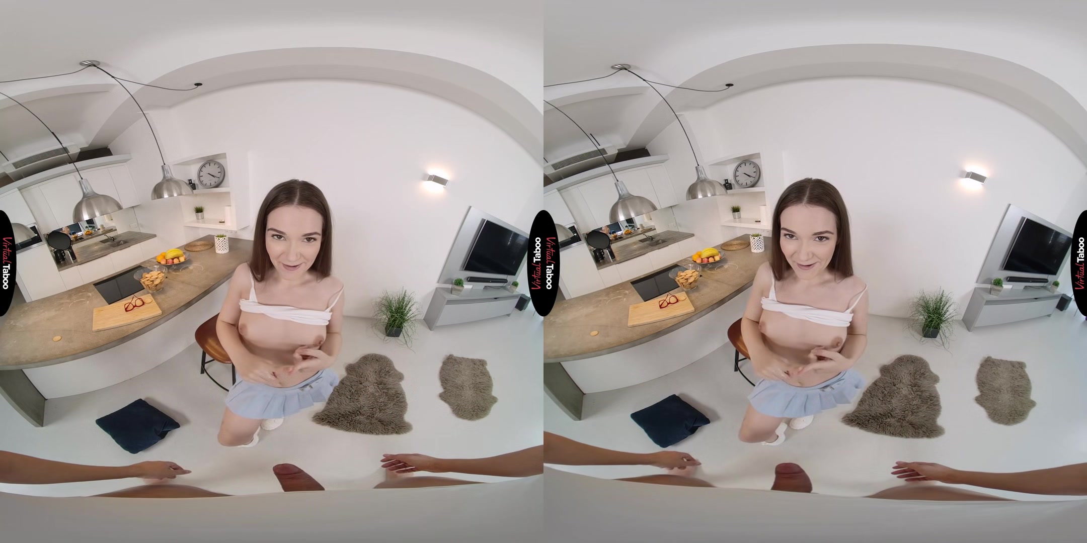 Simona Purr VR Porn: Come To Granny - VirtualTaboo