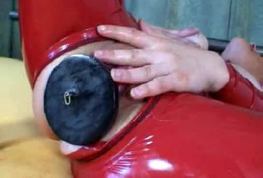 Hot blonde who craves for veiny dildos achieves orgasm