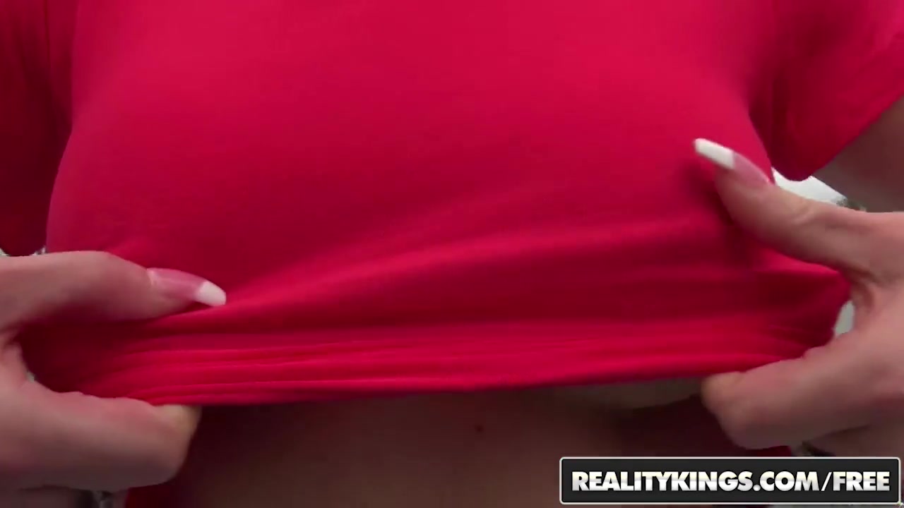 RealityKings - Milf Hunter - Kristina Reese Sean Lawless - Serving It Up