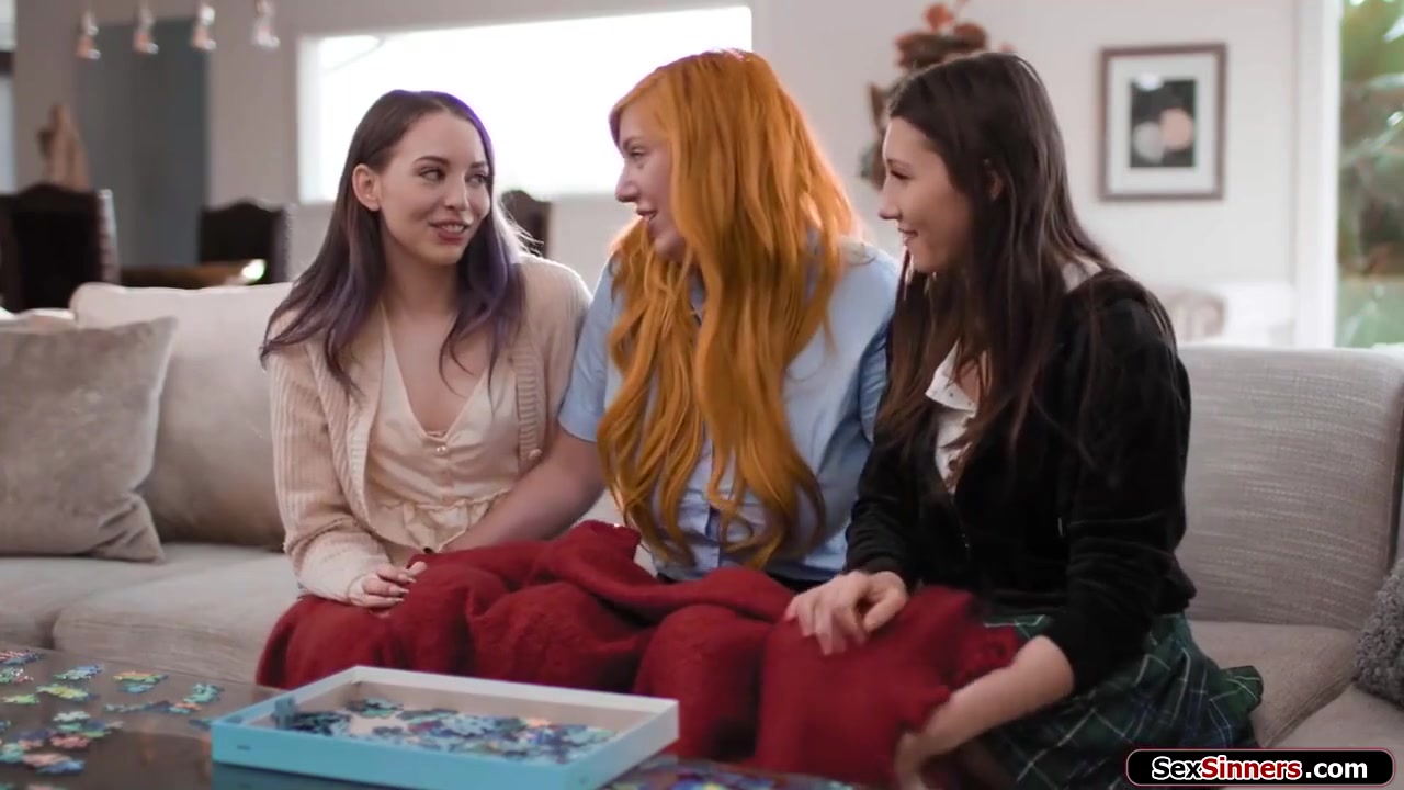 teens 18+ Are Fingered Under Blanket By Milf With Big T, Maya Woulfe And Lauren Phillips