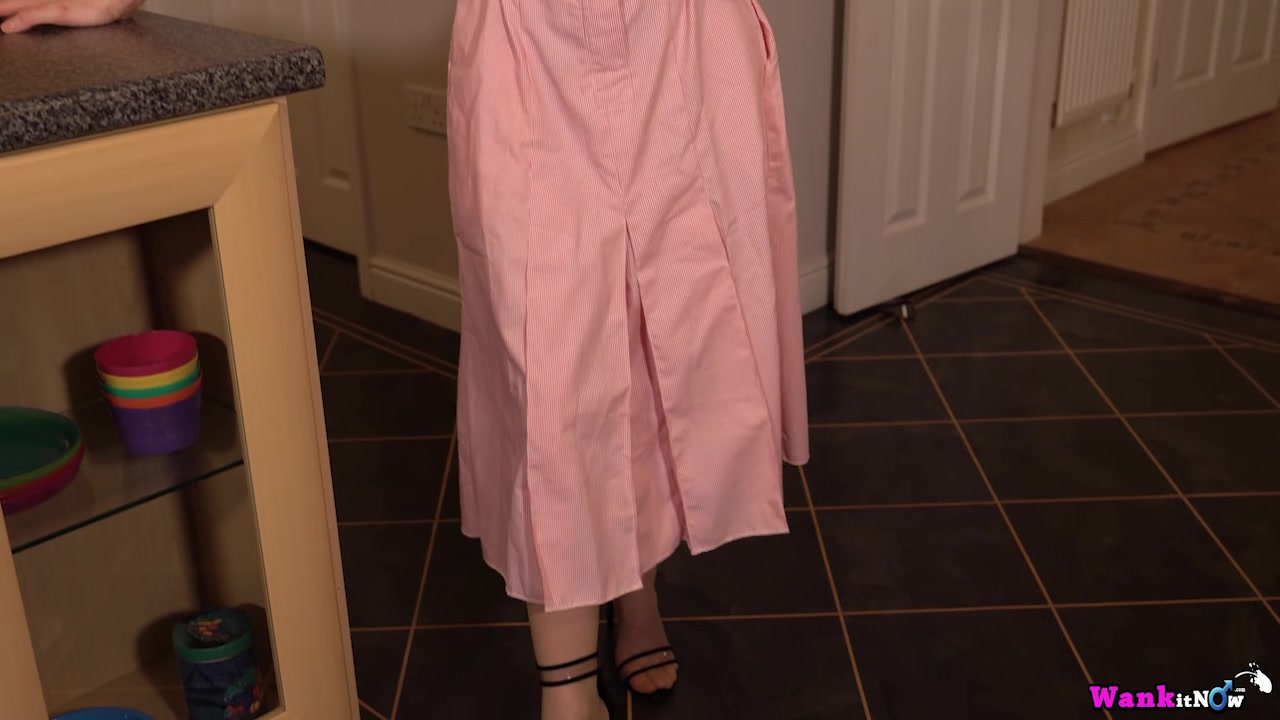 Lola Rae - Pay Me Extra - Sexy Videos - WankitNow