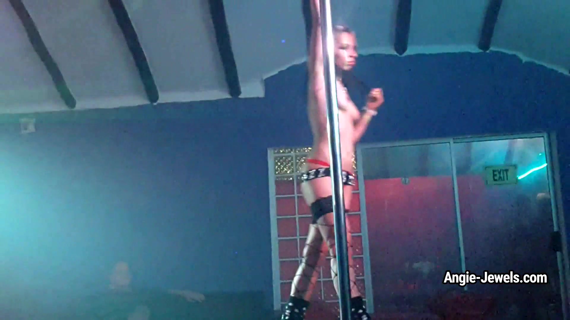Angie Jewels shows incredible pole dance during the party