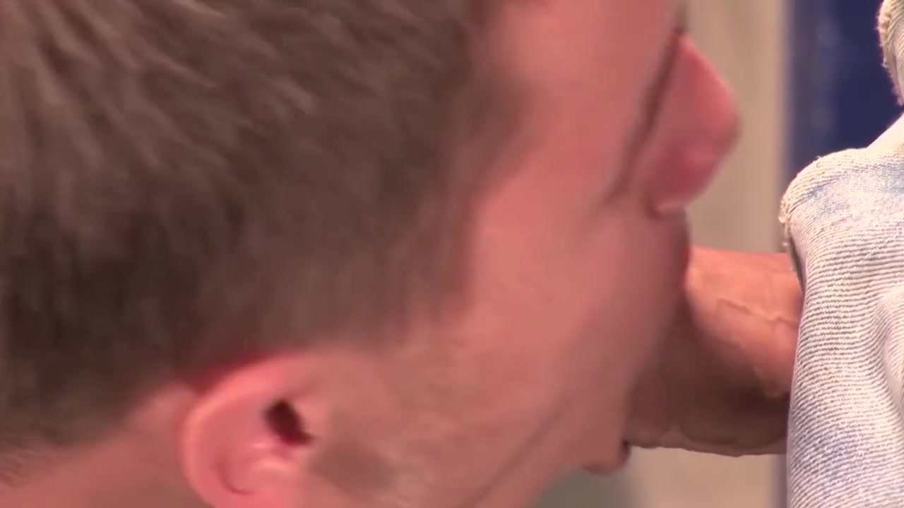 Hot And Wild Fuck In The Locker Room Between Horny Gays