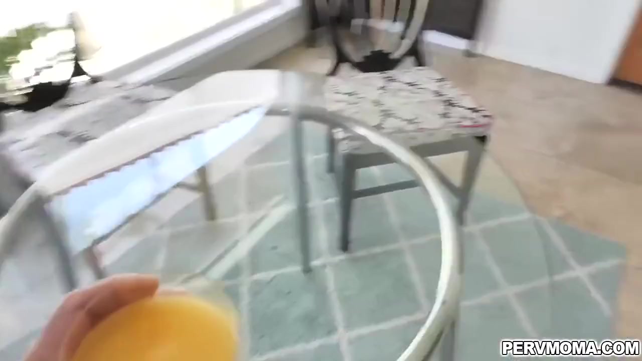 Bright And Bubbly Milf Sucking Stepsons Cock As A Sensu