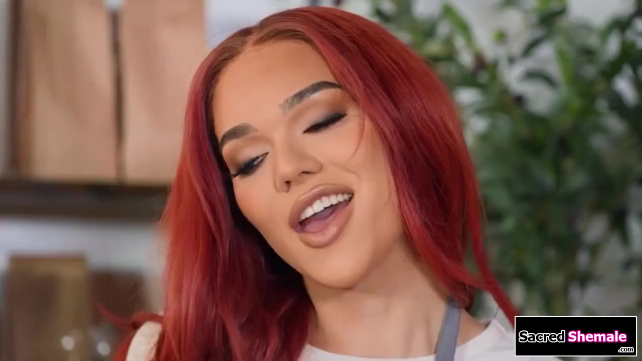 Emma Rose - Redhead Trans Gets Barebacked