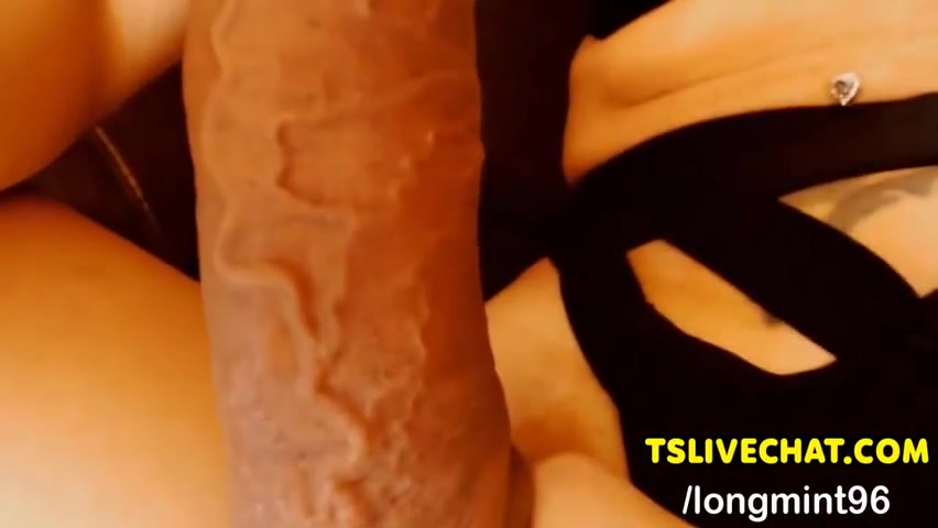 Hot Trans Girl Masturbates With Vacuum Pump