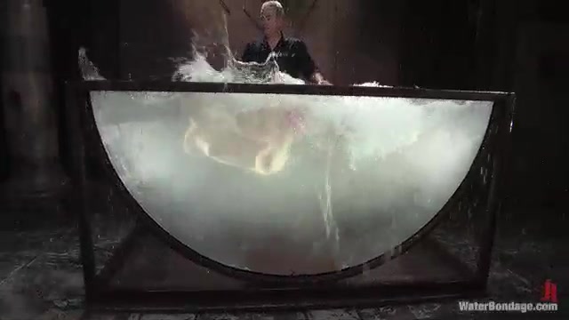 Katja Kassin Is A Giggler - Kink