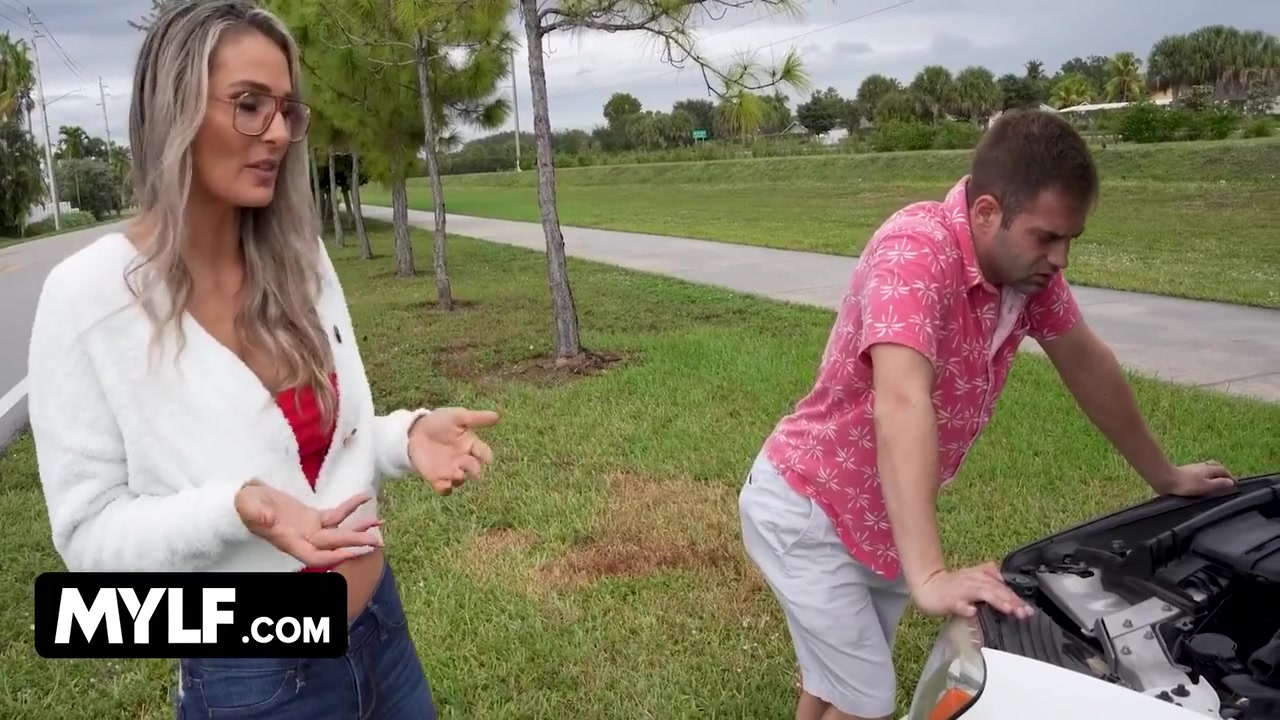 Gets Stranded By The Side Of The Road Because Her Car Broke Down & She Has What To Do With Mandy Rhea And Nicky Rebel