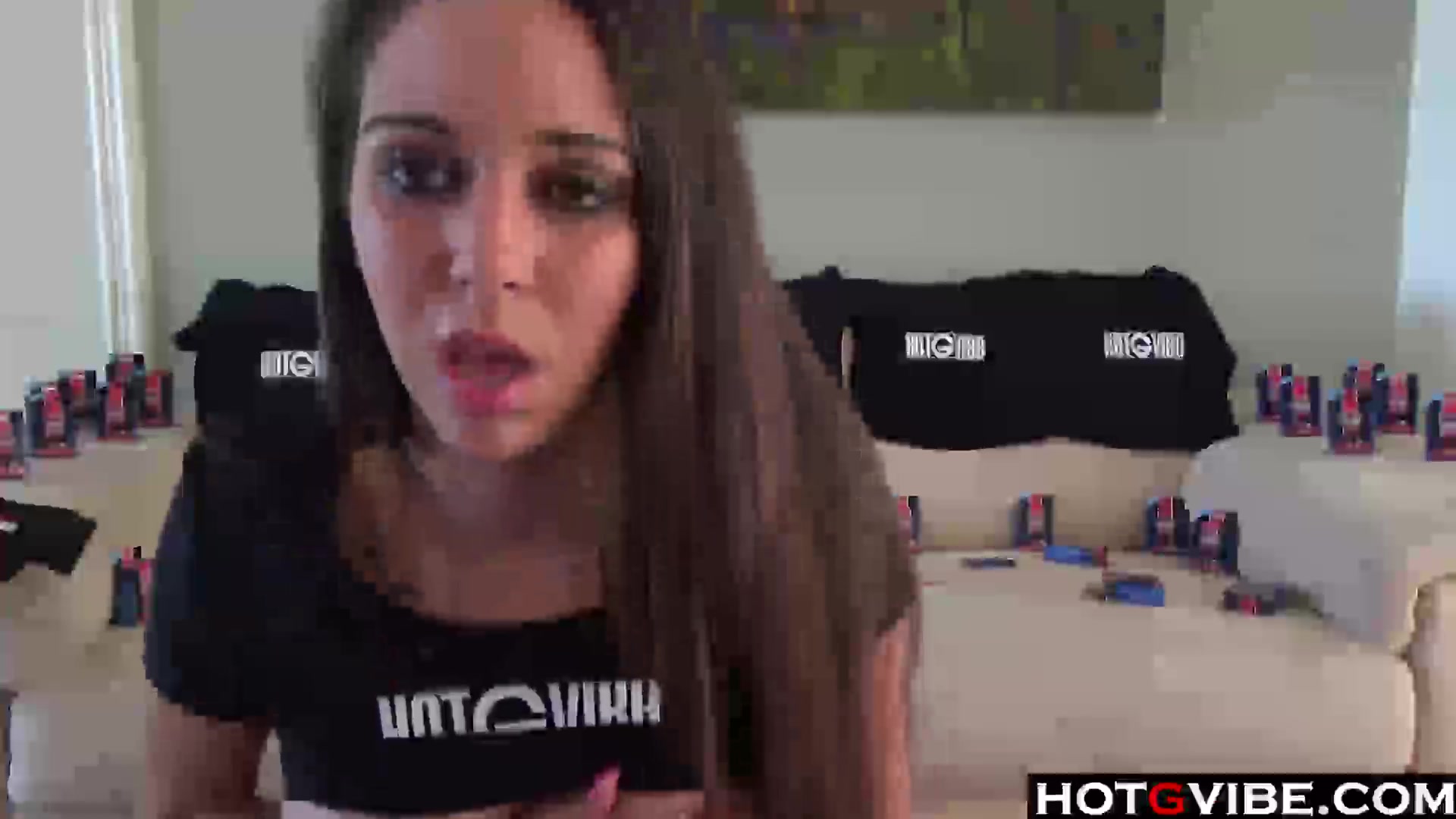 2017-01-02-layla_luxxx-S01-50MB.mp4
