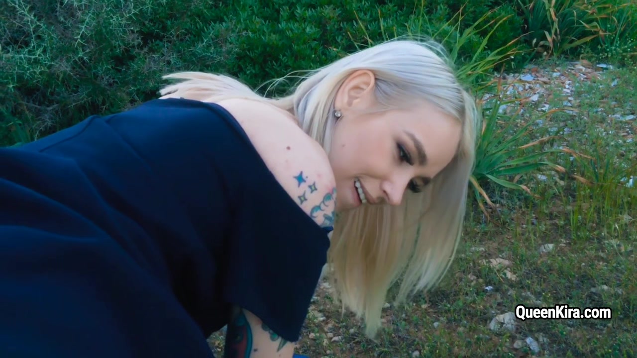 Kira Queen - Crazy Blonde Make Me Happy