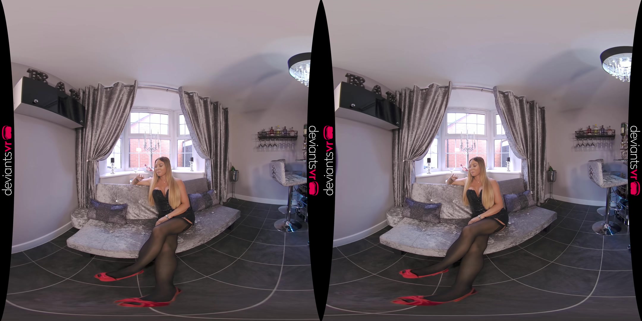 First Date - DeviantsVR
