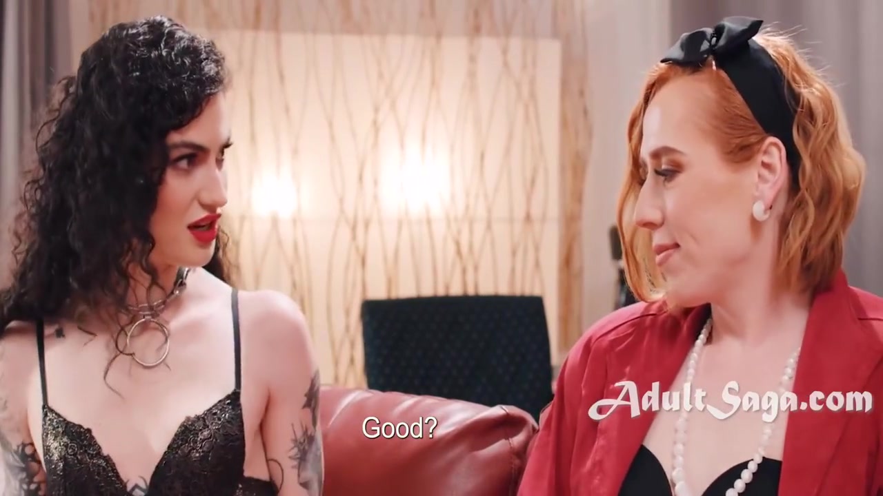 Actress Hooks Up With Her Trans Co Star In Her Green Room 6 Min - Shiri Allwood And Lydia Black