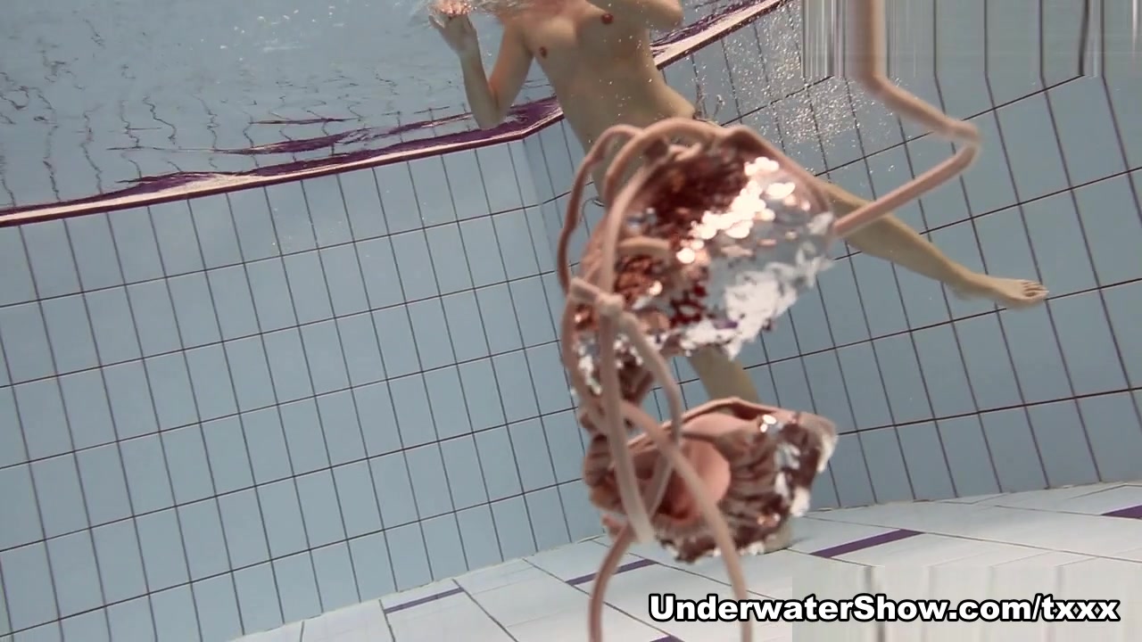 Brizgina Video - UnderwaterShow