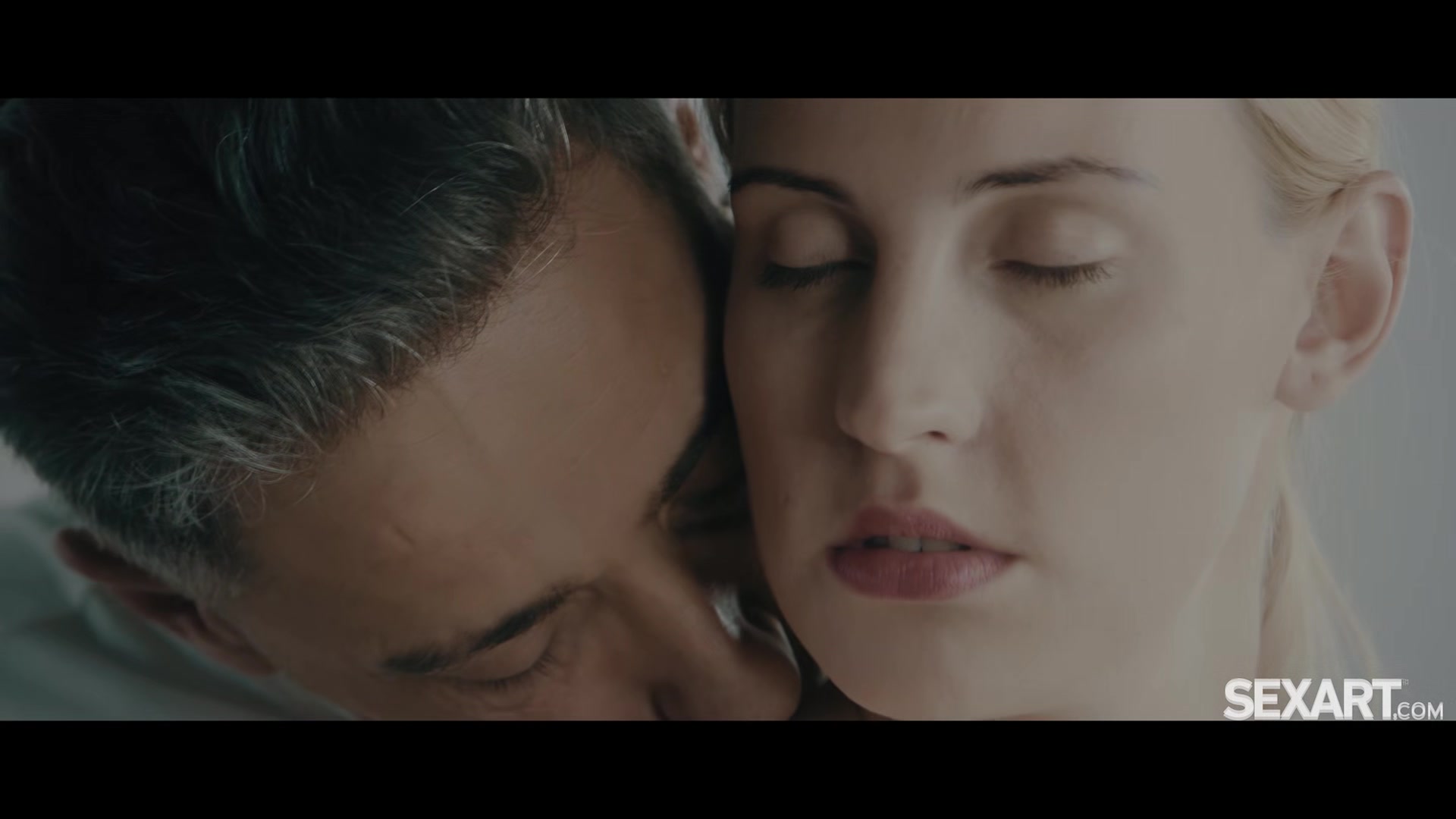Affair Of The Heart - Lulu Love & Mugur - SexArt
