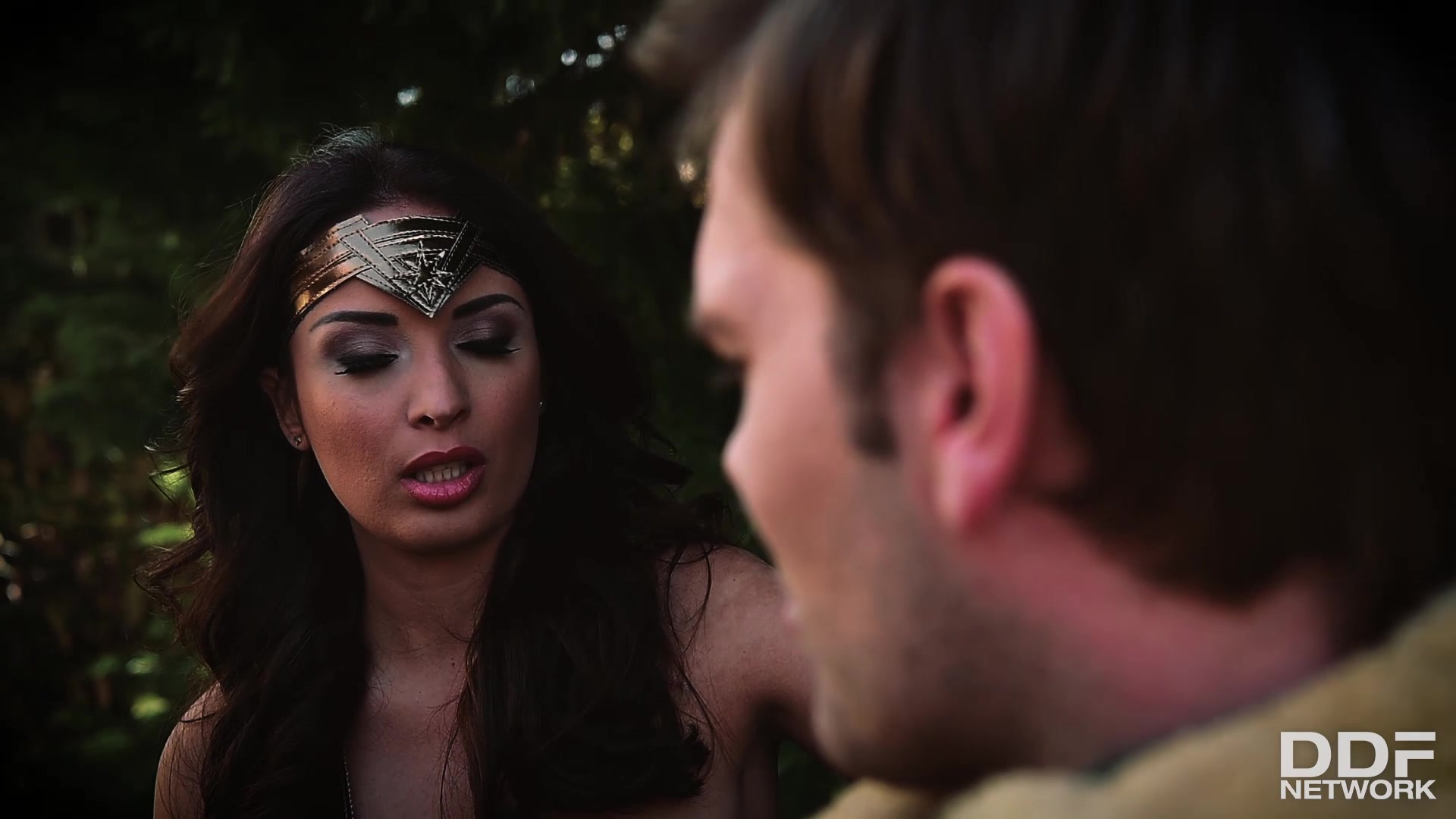 Wonder Woman XXX Parody: Anal Encounter - PornWorld