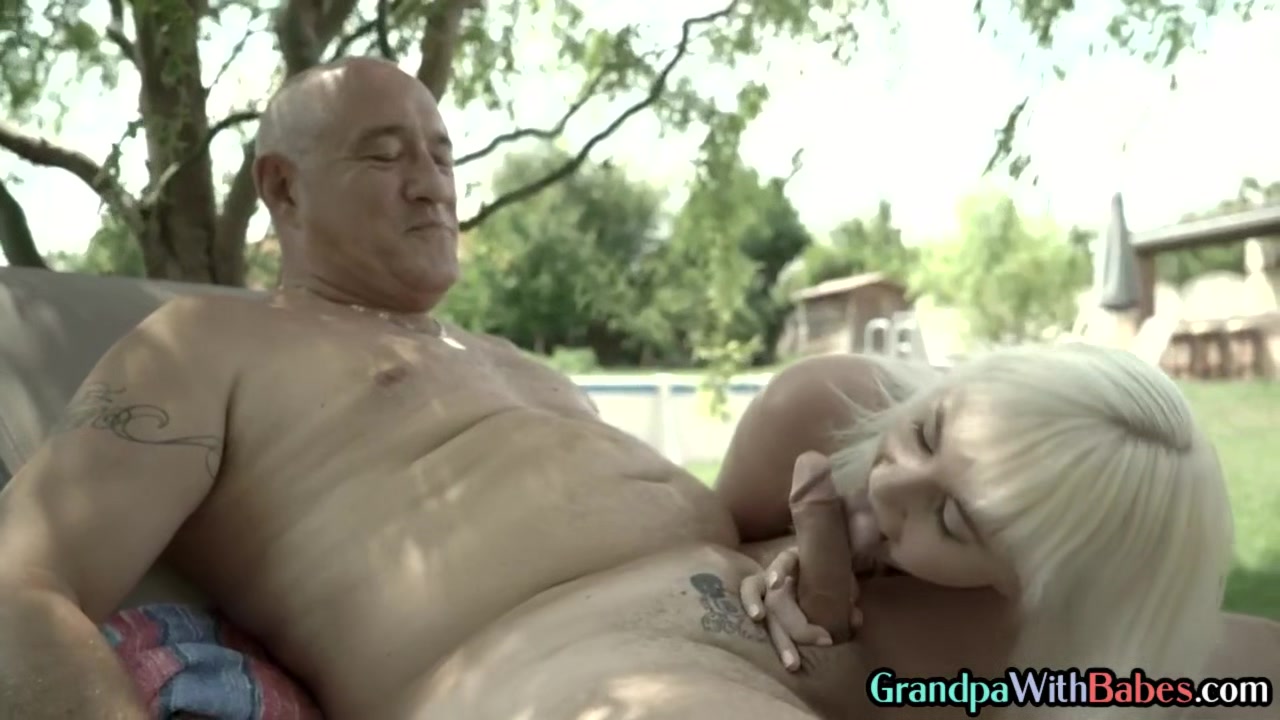 Old dude penetrates nympho 21yo slut in wet pussy hole