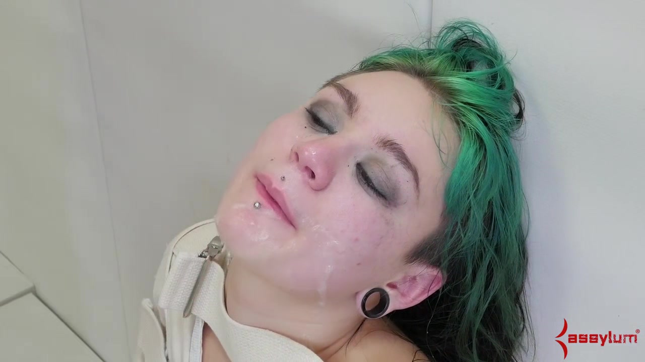 Amelia Dire in rimjob and deep throat BDSM scene