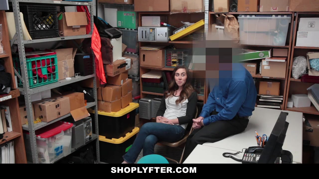 Lily Adams in Case No. 3642813 - Shoplyfter