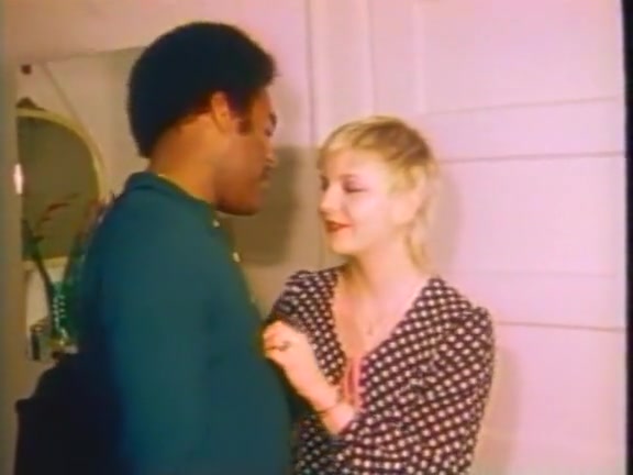Connie Peterson, Rhonda Jo Petty, Susan Nero in classic fuck video