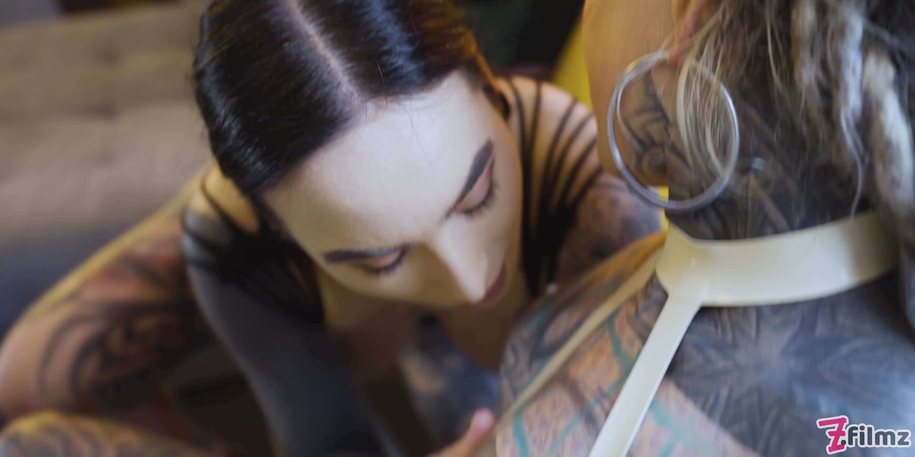 Burlesque Tattoo Beauty With Big Boobs Gives Anal Fuck With Strap-On