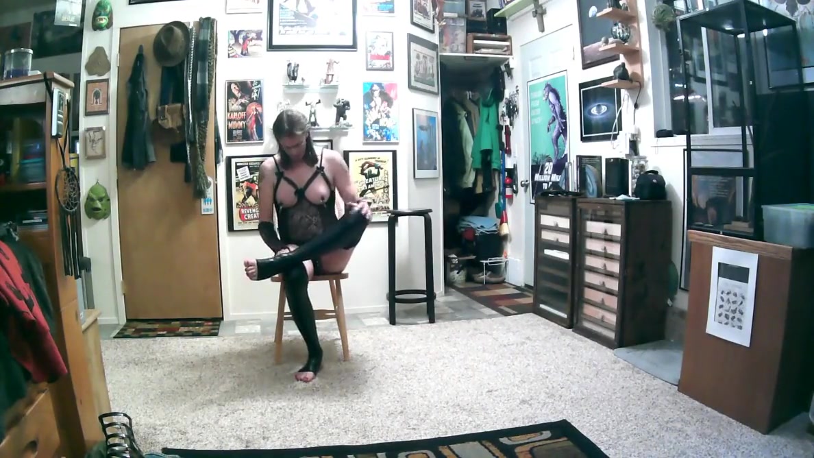Kevinstockings Pratices Safe Sex With The Camera
