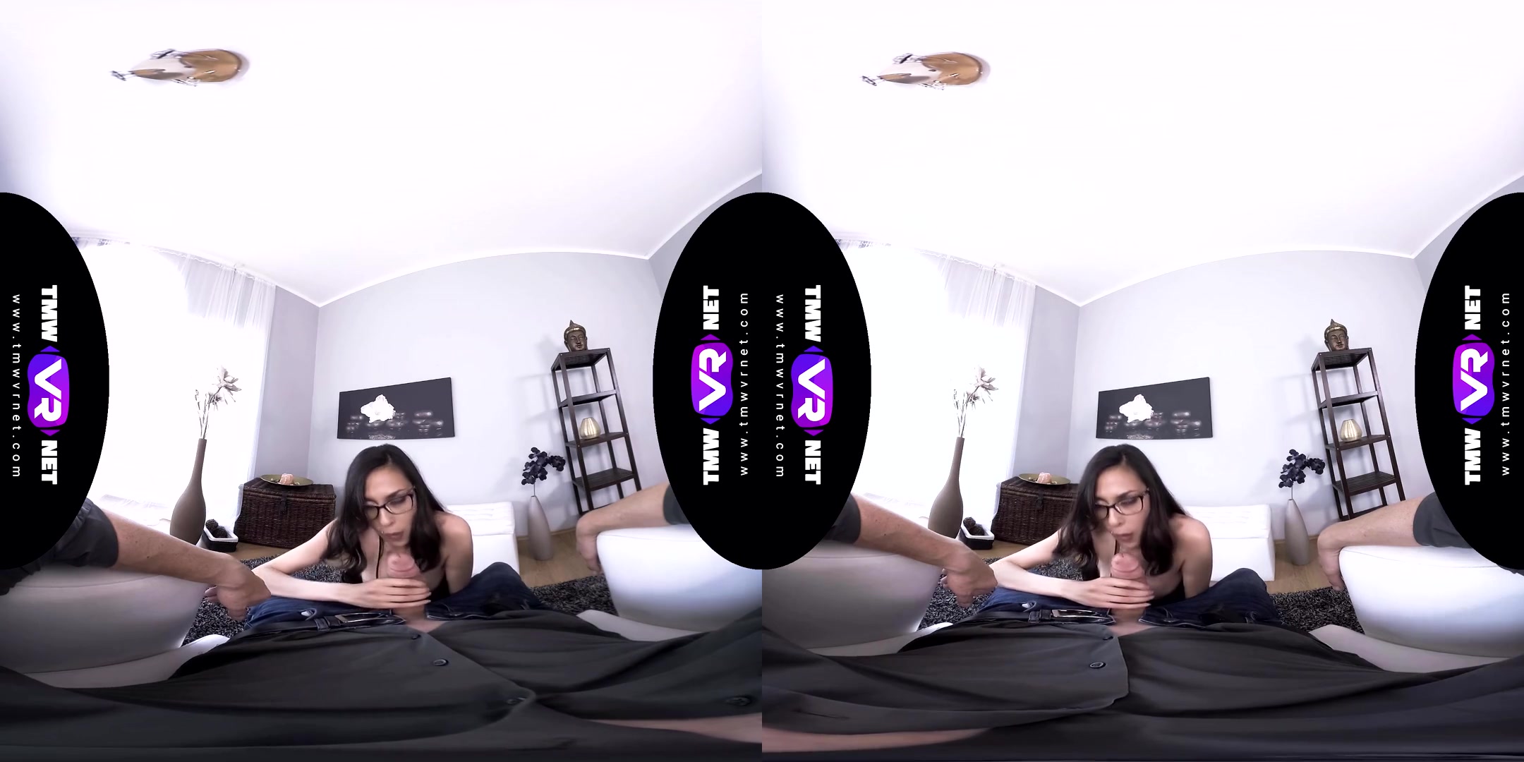 Ashley Ocean in Nerdy Babe Sucks a Dick Like a Lollipop - TmwVRNet