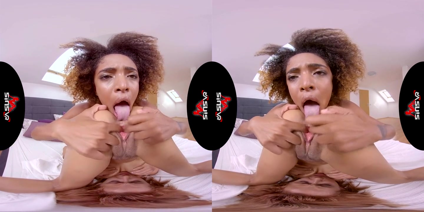 VR porn - Veronica Leal & Luna Corazon - Golden Shower - SinsVR